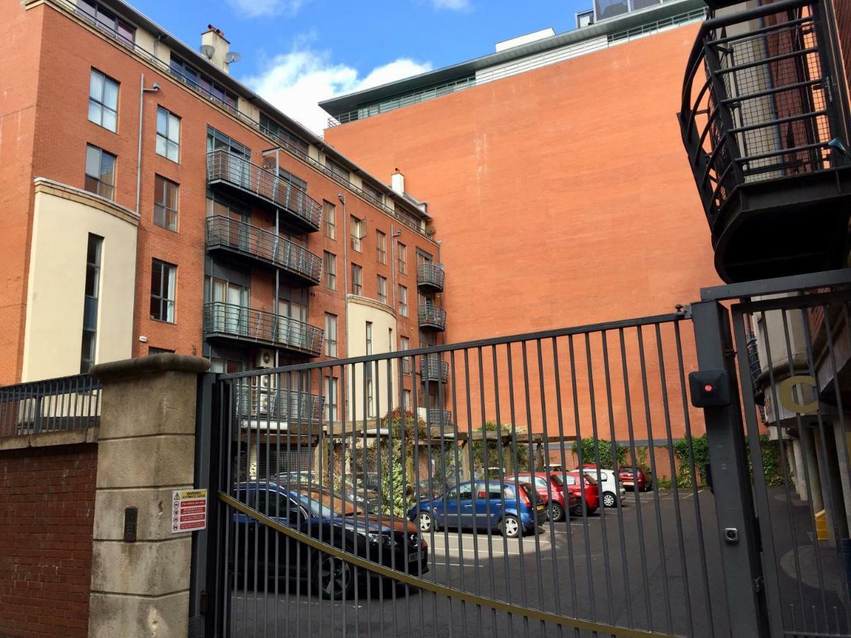 City Centre Belfast Free Parking Εξωτερικό φωτογραφία